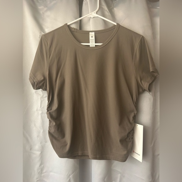 Lululemon All It Takes Tee *Ribbed Nulu* BRAND NEW COLOR SOLD OUT - Picture 2 of 6